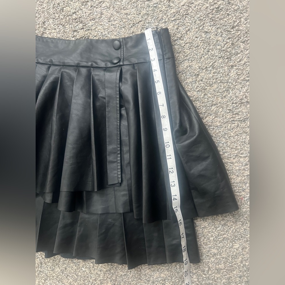 Anthropologie Maeve Whimsy Goth Black Faux Leather Pleated Mini Skirt - Picture 11 of 12